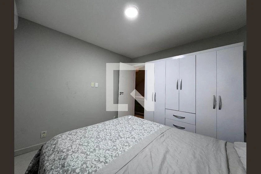 House 280 m² with 4 bedrooms and 3 bathrooms — photo 36