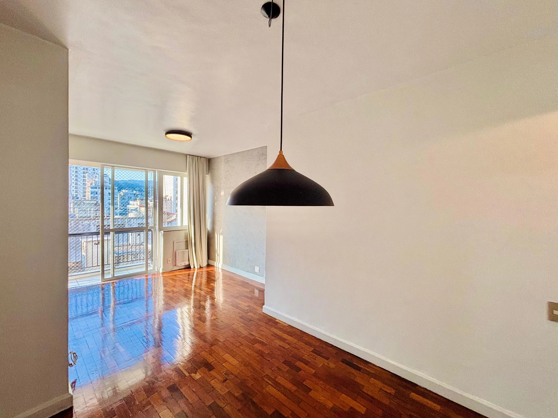 2-bedroom apartment with a mountain view in Rio de Janeiro — photo 6