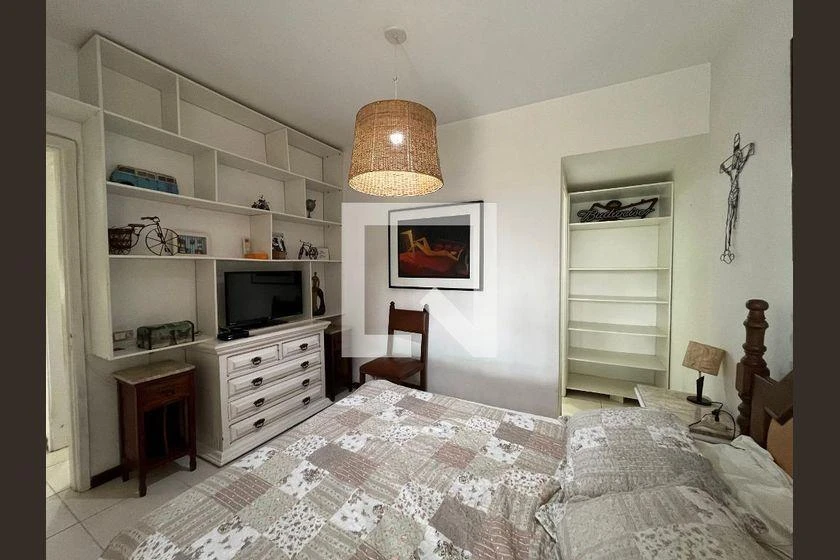 Furnished apartment, 86 m², with a glass-enclosed balcony — photo 23