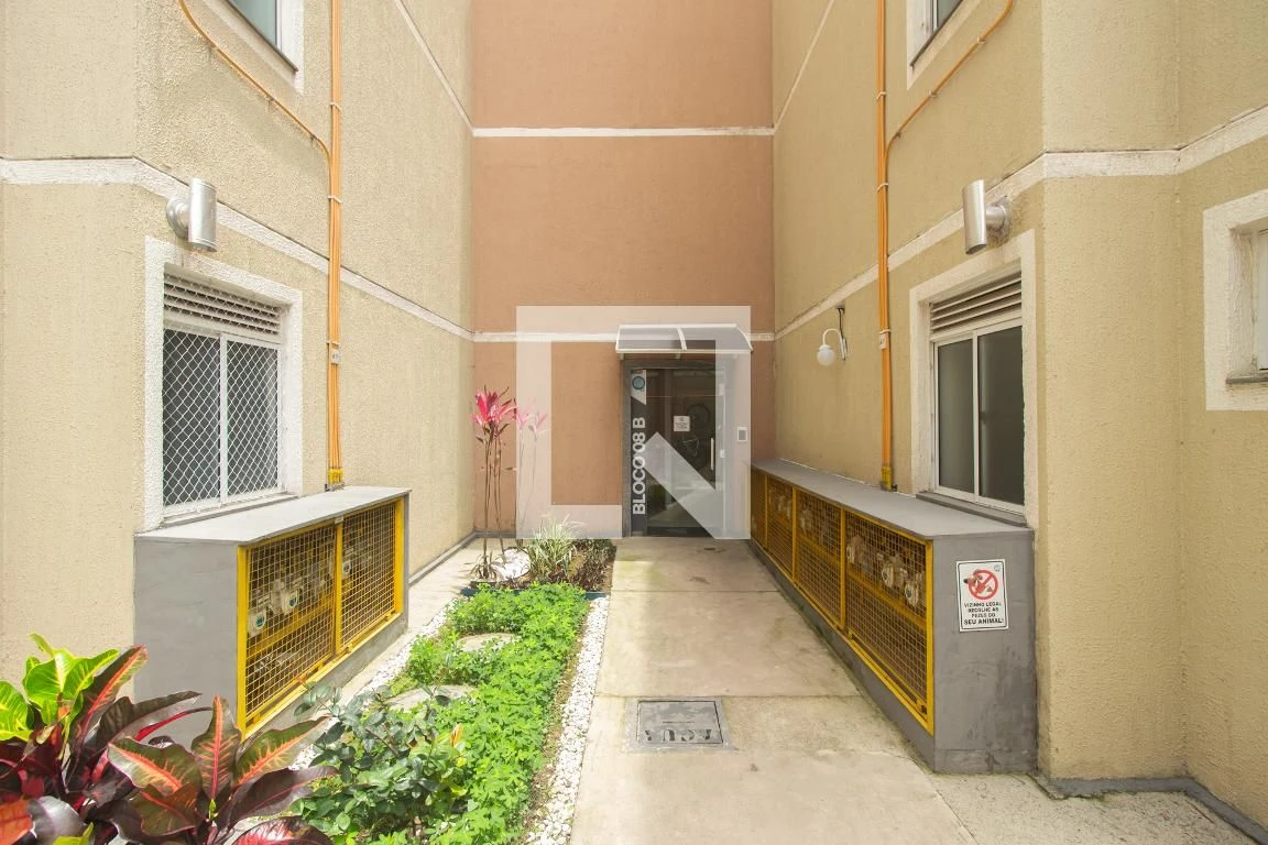 Apartamento de 2 quartos em condomínio com piscina — photo 13