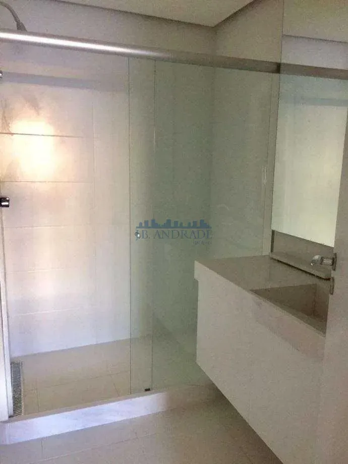320 m² apartment with a walk-in closet and a mountain view — photo 28