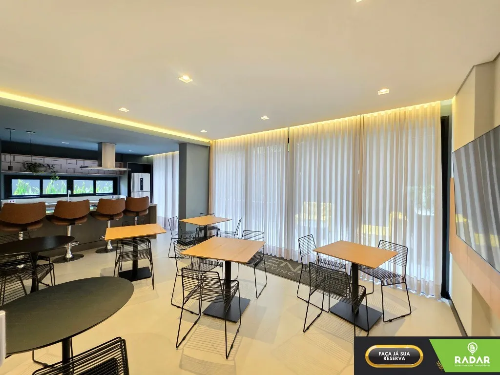 Furnished 2-bedroom apartment with open-plan kitchen — photo 27