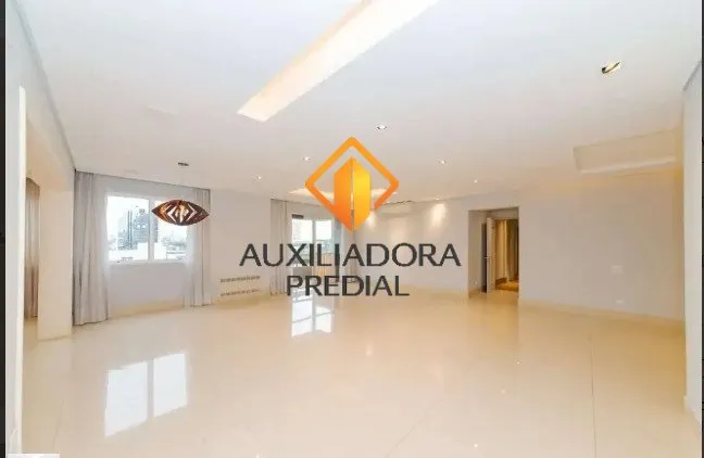2-bedroom apartment with living room and glassed balcony — photo 3