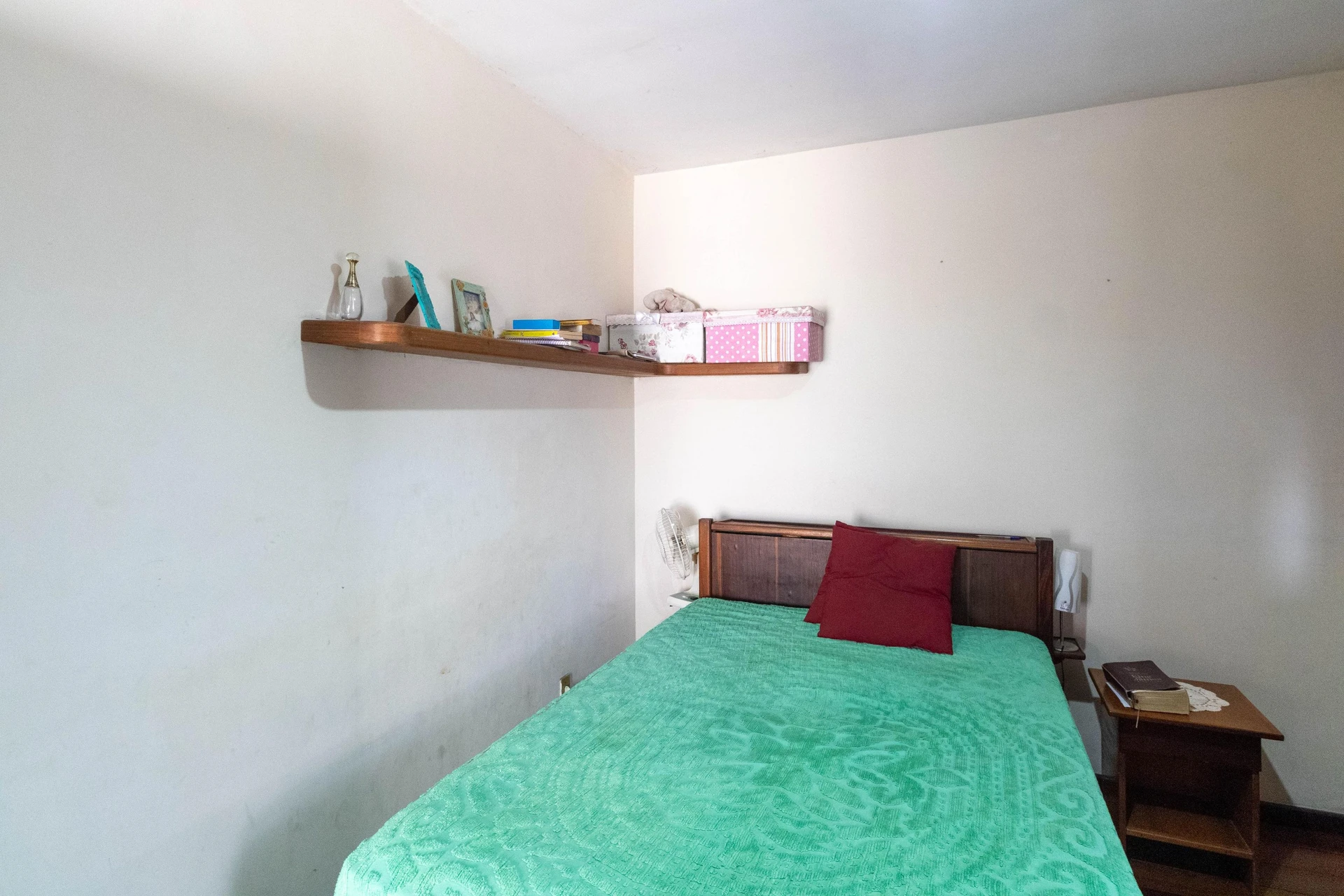 Furnished rental house with 2 bedrooms and 2 baths — photo 11