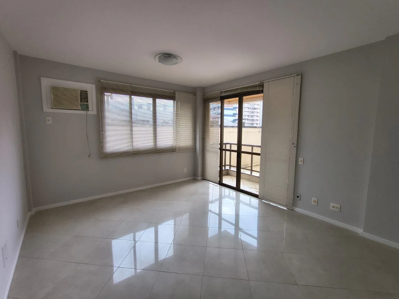 Piscina privada y 3 dormitorios: departamento de 109 m²