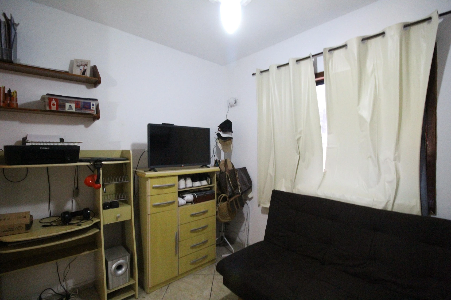 Rental house with 2 bedrooms and a washing machine — photo 17