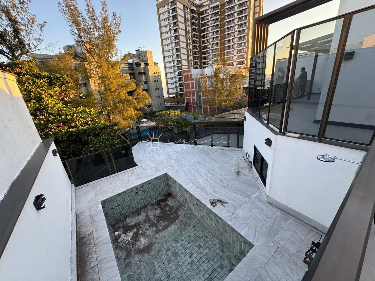Penthouse with 5 bedrooms and 5 en-suite baths — photo 19