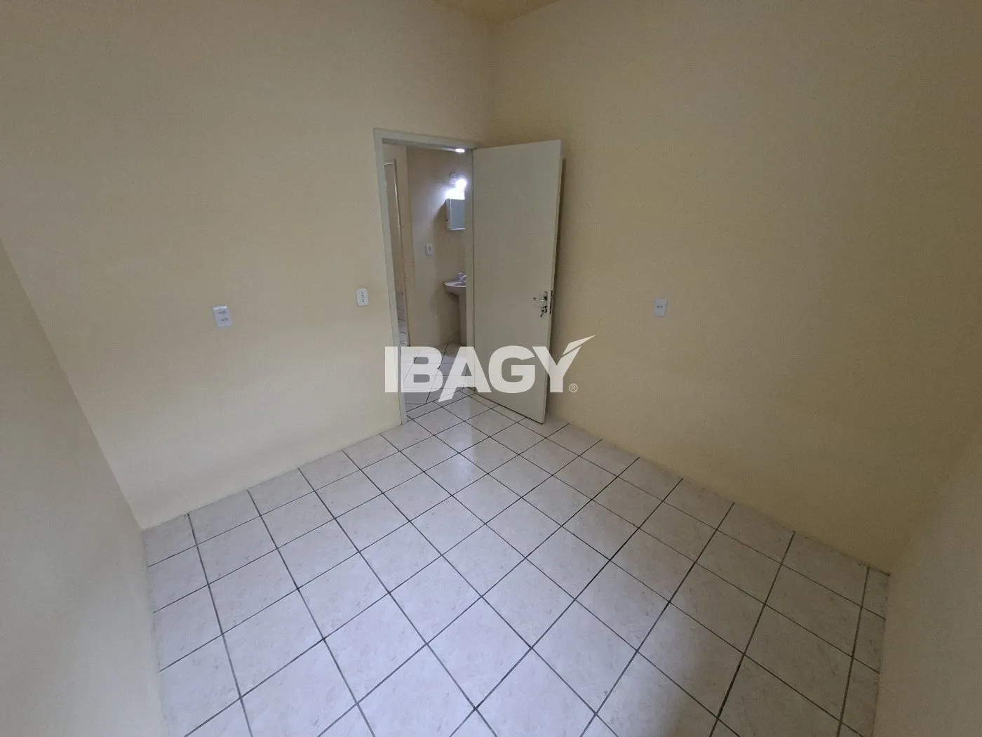 4-bedroom house with a water view in Florianópolis — photo 31