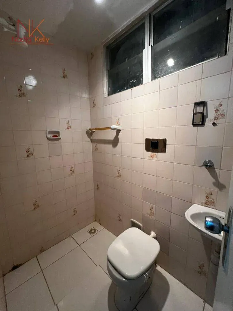 2-bedroom apartment with a home office — photo 24