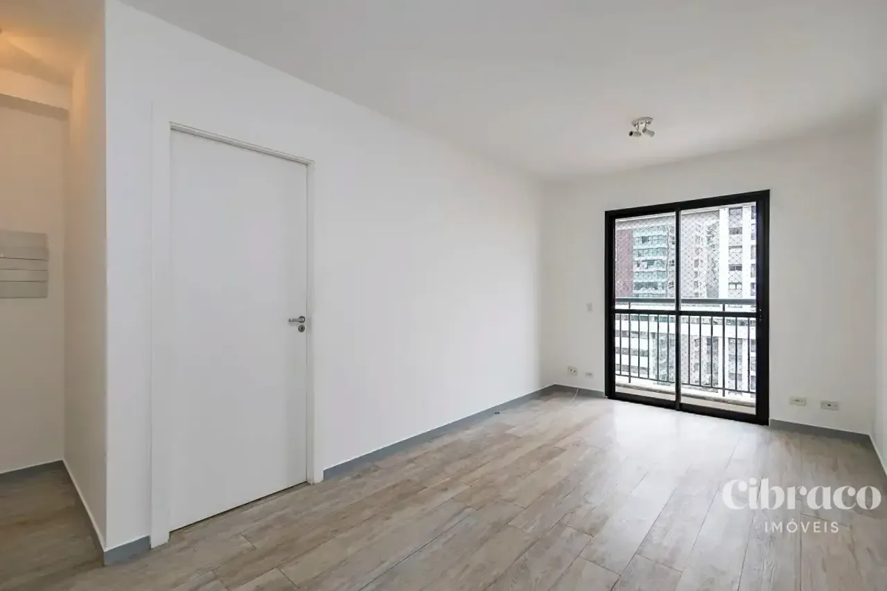 1-bedroom apartment with a balcony and 83.60 m² — photo 3
