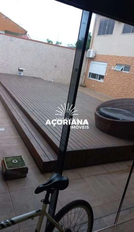 5-bedroom house with 600 m² and a private garden — photo 3