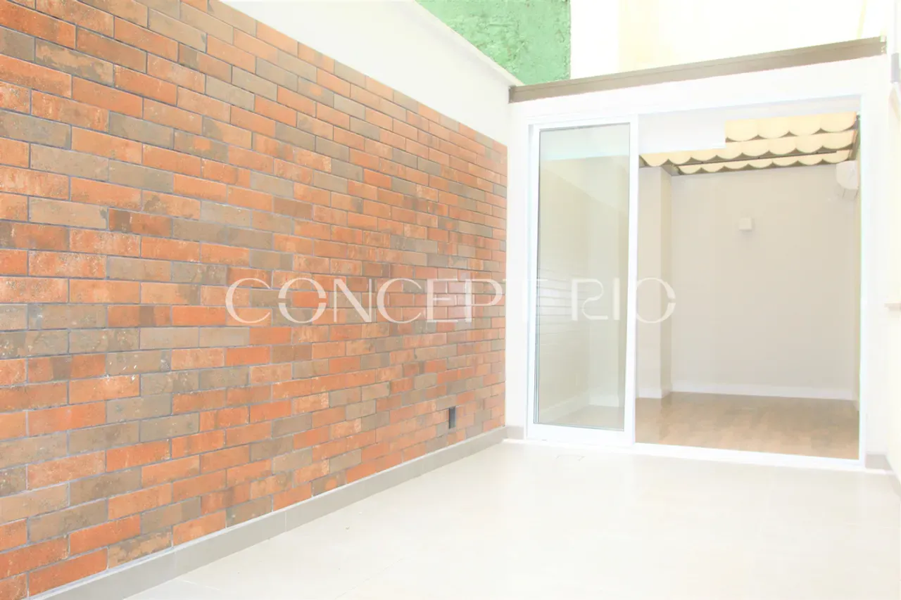 2-bedroom apartment with a private BBQ — photo 17