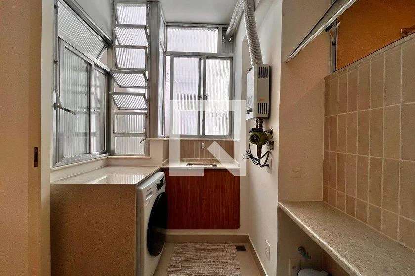 3-bedroom apartment with a home office — photo 23