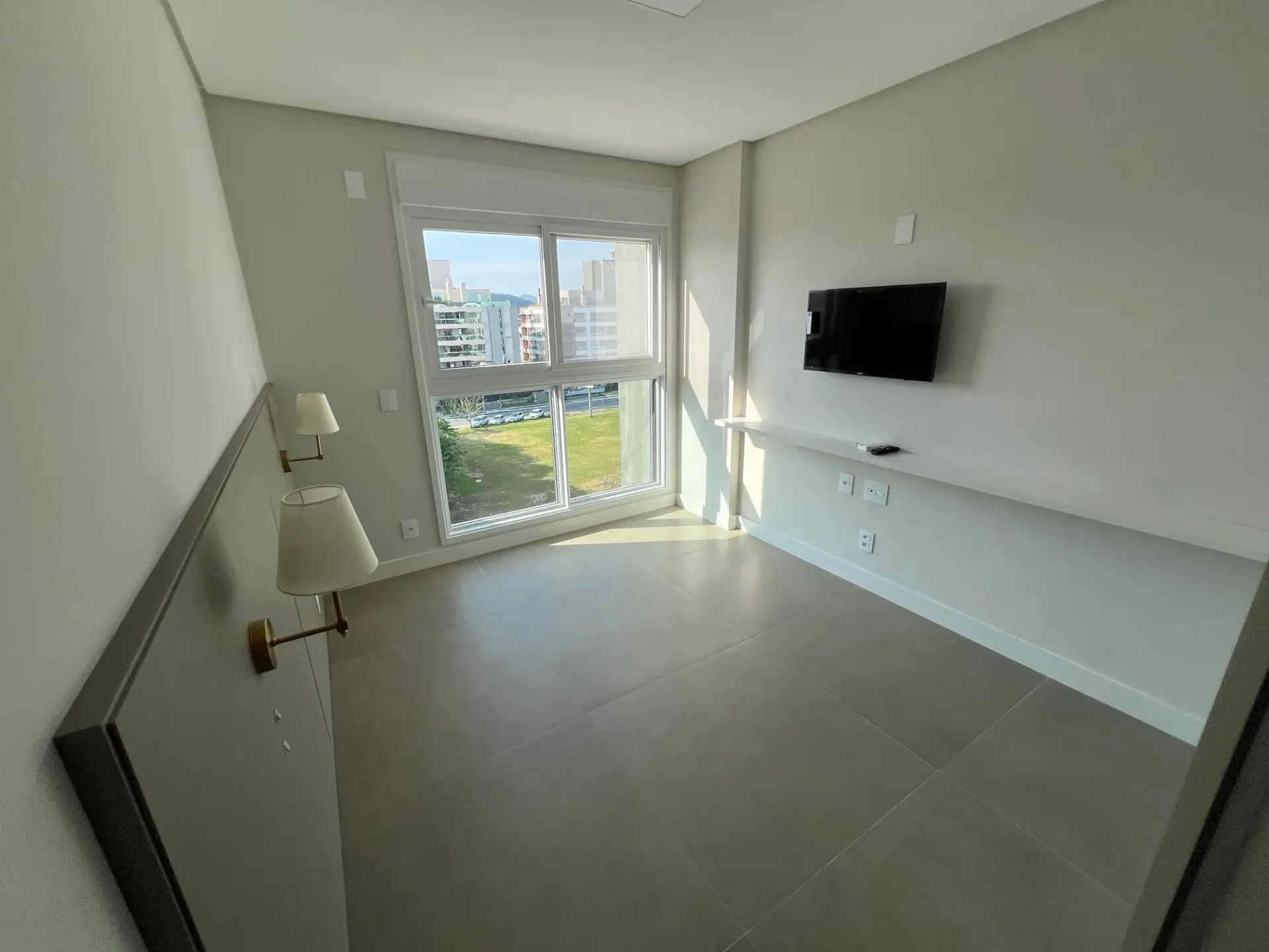Apartamento con 2 suites, jardín y parrilla privados — photo 19