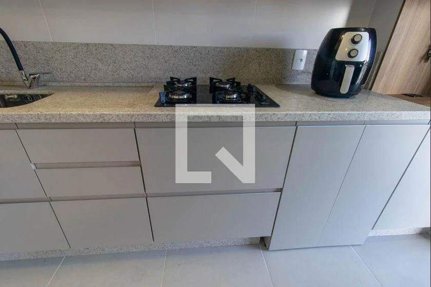 Balcony with a grill in a 2-bedroom apartment, 54 m² — photo 26