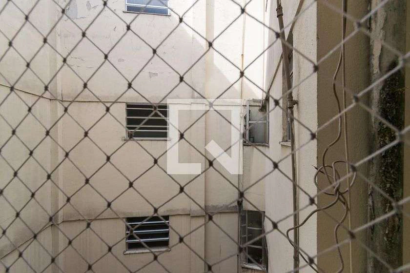 Apartamento de 1 quarto com 39 m² e piso de madeira — photo 27