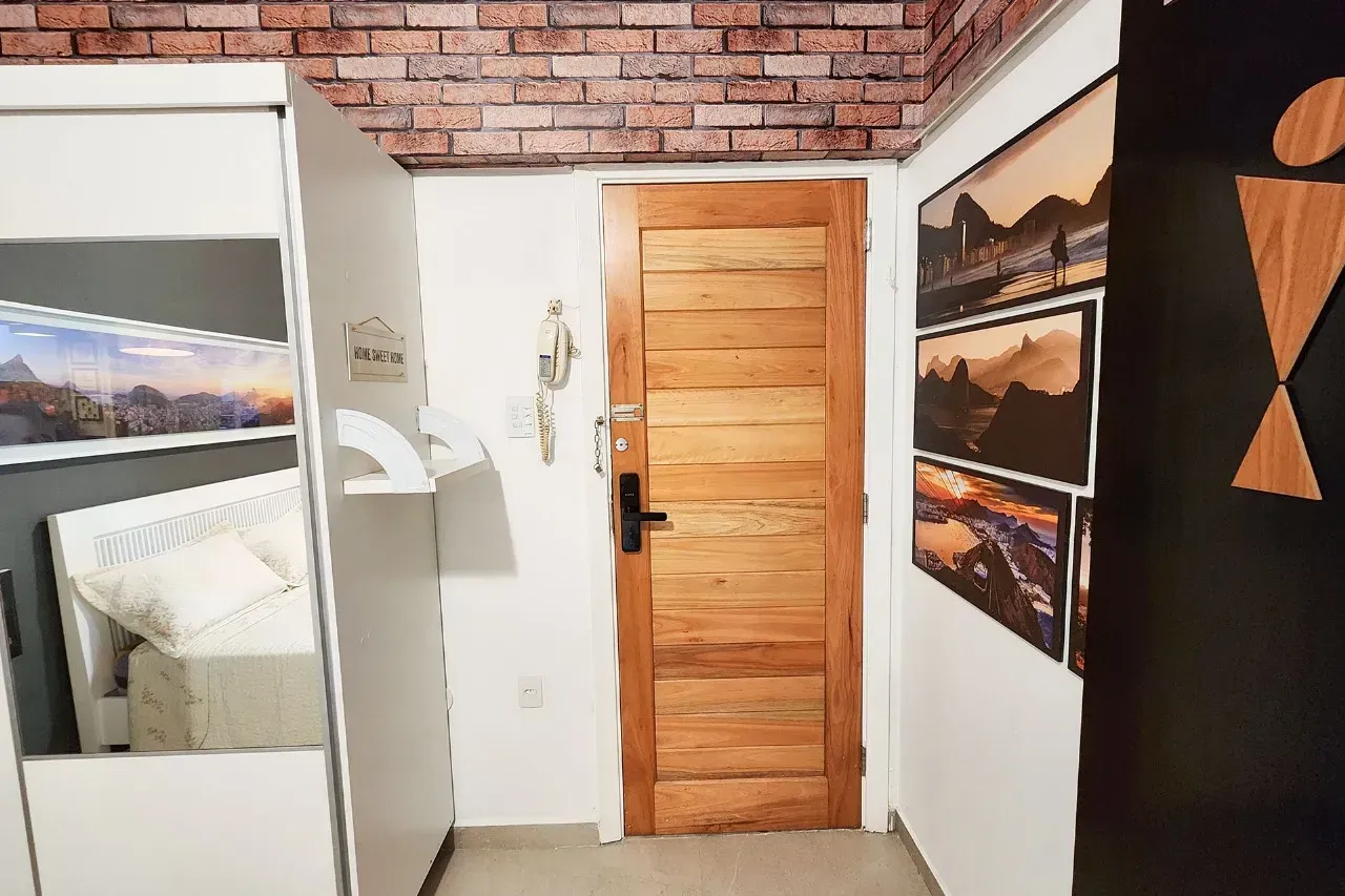 One-bedroom apartment with a washing machine — photo 20
