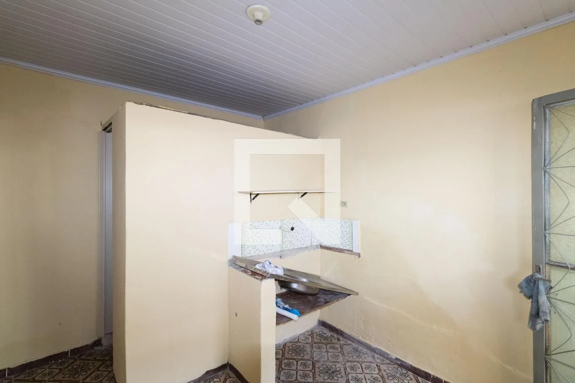 Studio for rent with 1 bedroom and 1 bathroom — photo 3