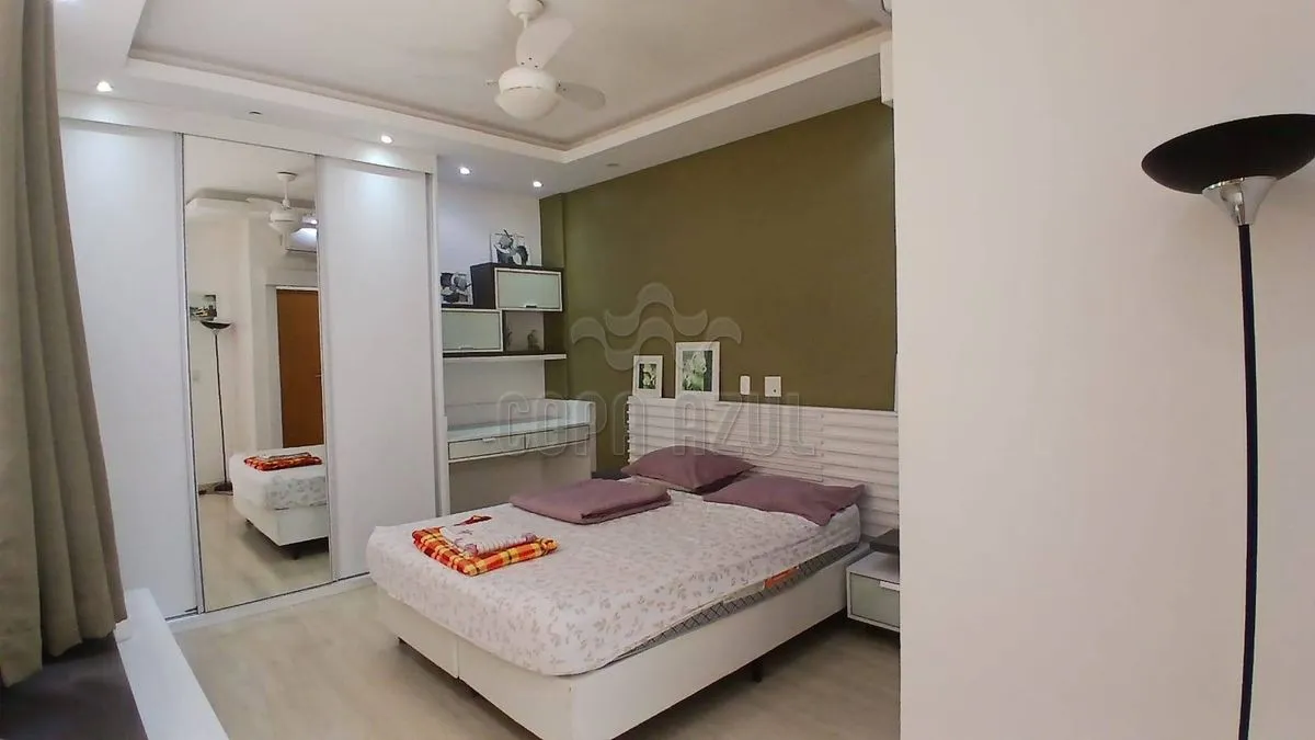 One-bedroom apartment with a mountain view in Rio de Janeiro — photo 31