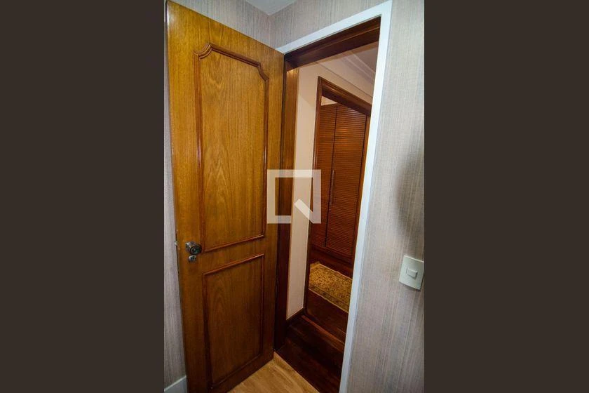 3-bedroom apartment with a walk-in closet in Rio de Janeiro — photo 2