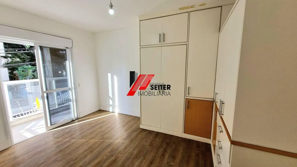 255 m² apartment with a private pool and a bathtub — photo 34