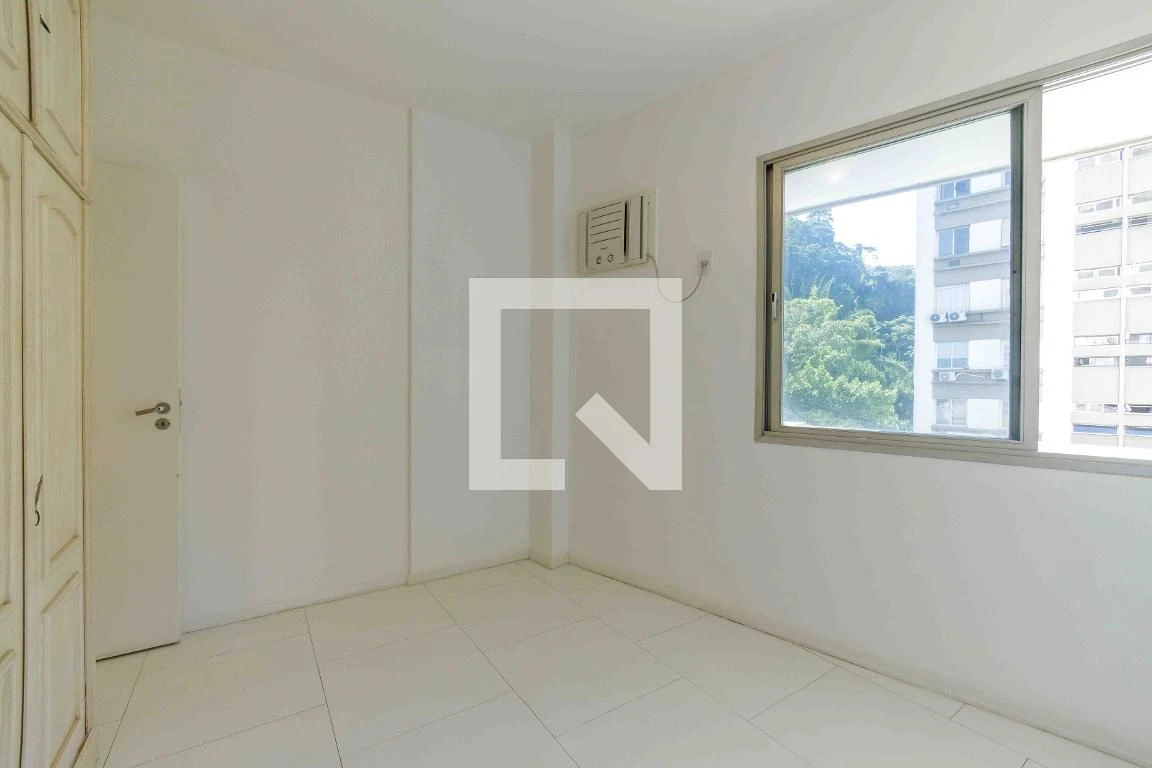 Washing machine in a 2-bedroom apartment, 100 m² — photo 35