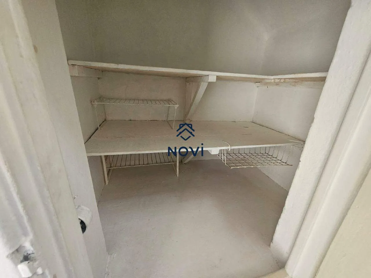 1-bedroom apartment with balcony and 48 m² — photo 4