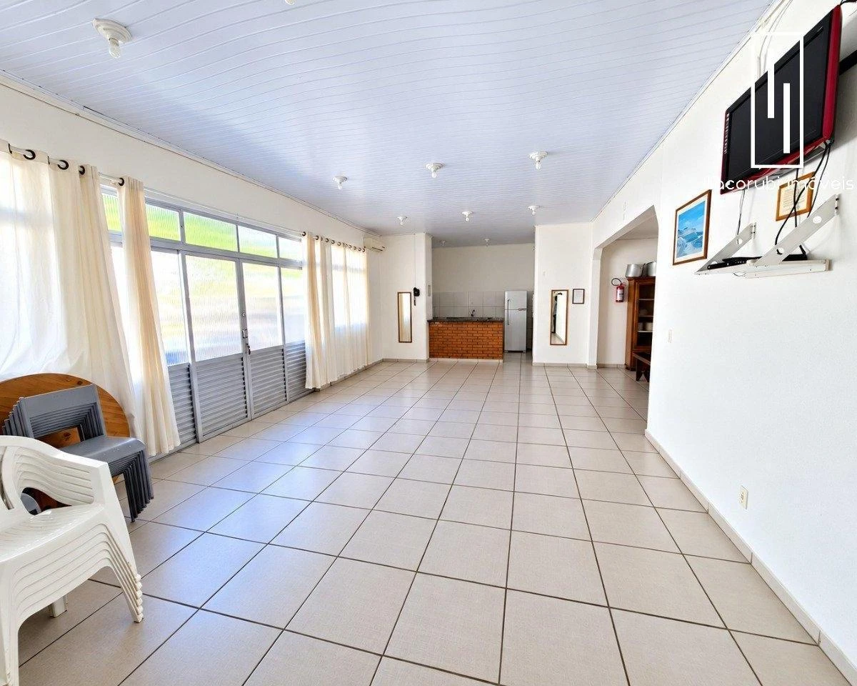 Apartment, 59 m², with wood or laminate floors — photo 15