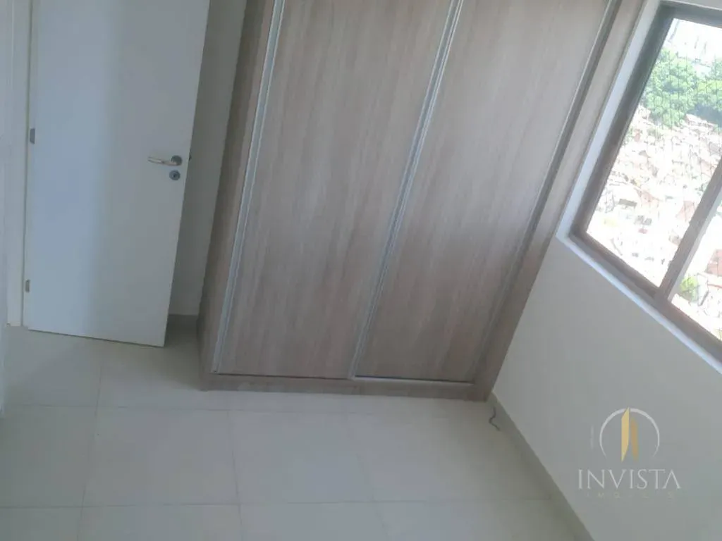 Floor-to-ceiling windows in a 2-bedroom apartment, 56 m² — photo 41