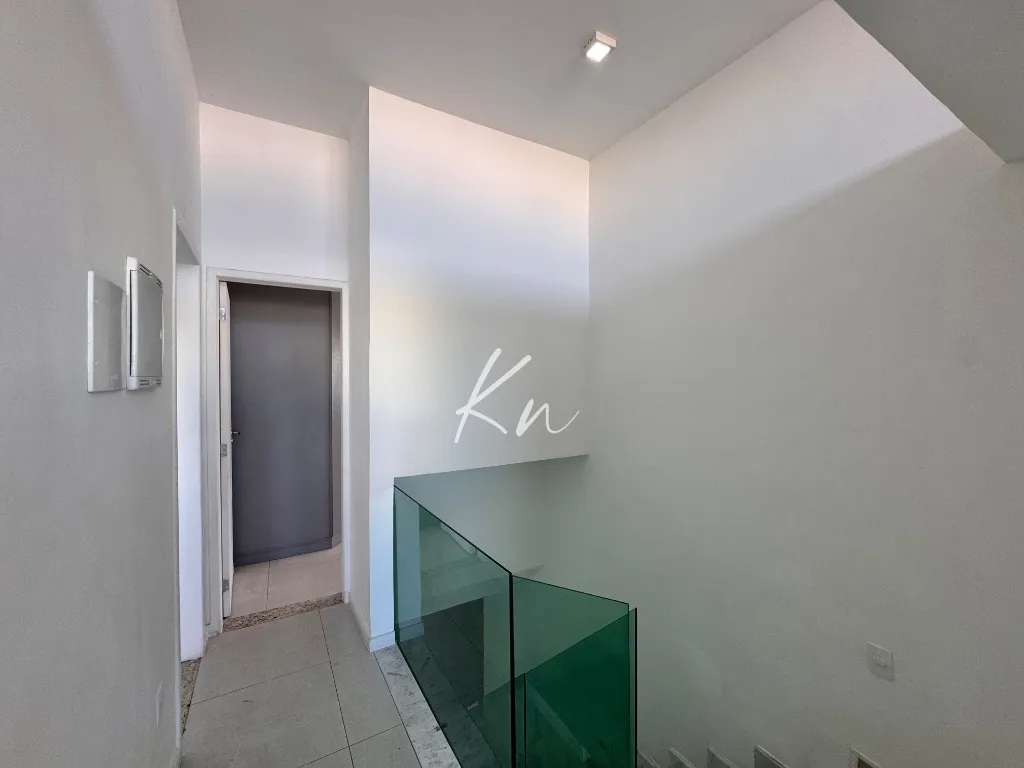 210 m² unfurnished apartment with 3 bedrooms and 5 baths — photo 30