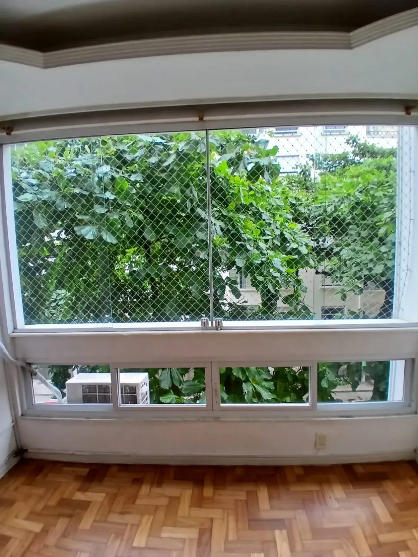 Apartment on the 4th floor with a walk-in closet — photo 12