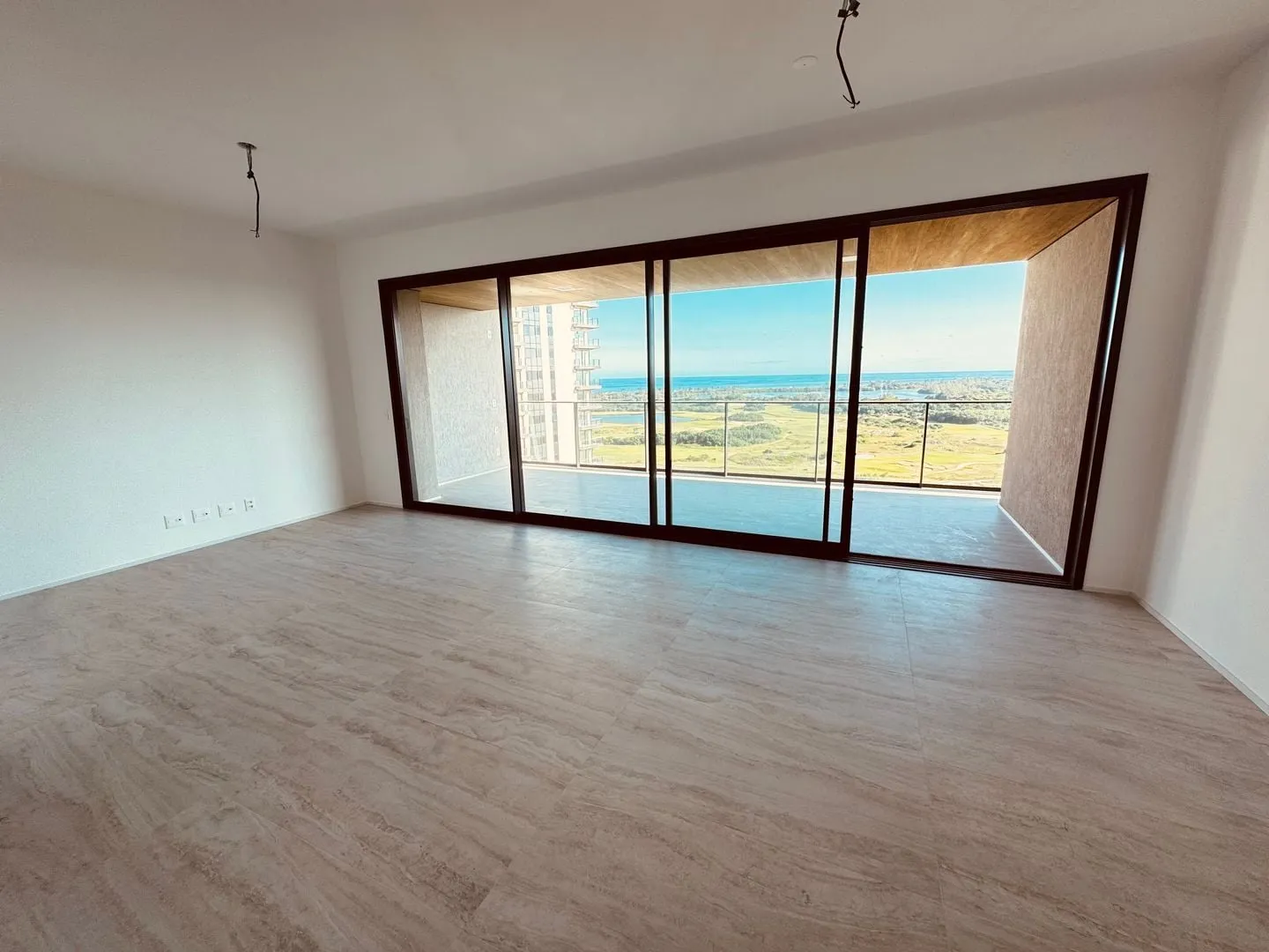 194 m² apartment with 4 en-suite rooms and gas stove — photo 10
