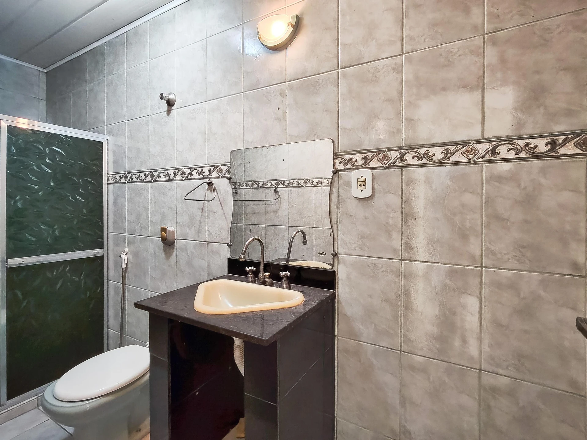 Орендна квартира з 2 спальнями та окремою кухнею — photo 12