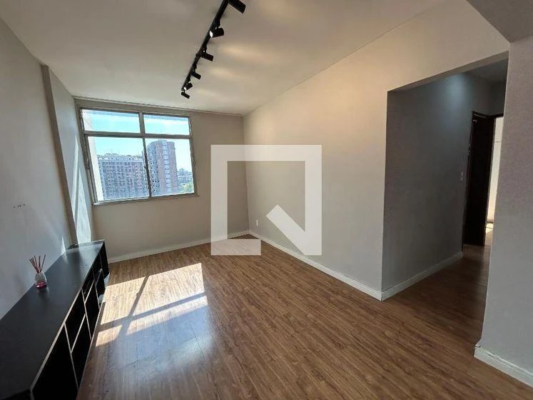 63 m² apartment with a home office and a washing machine