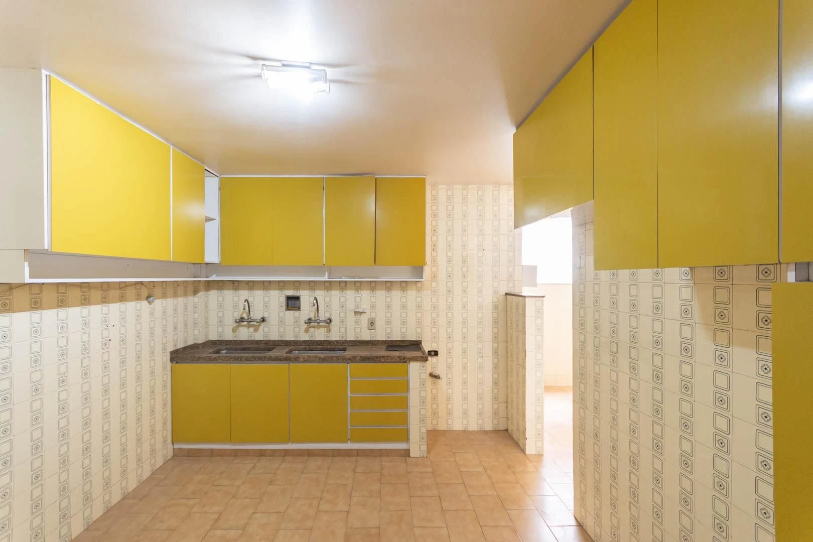 Rental apartment with 3 bedrooms and 1 en-suite — photo 2