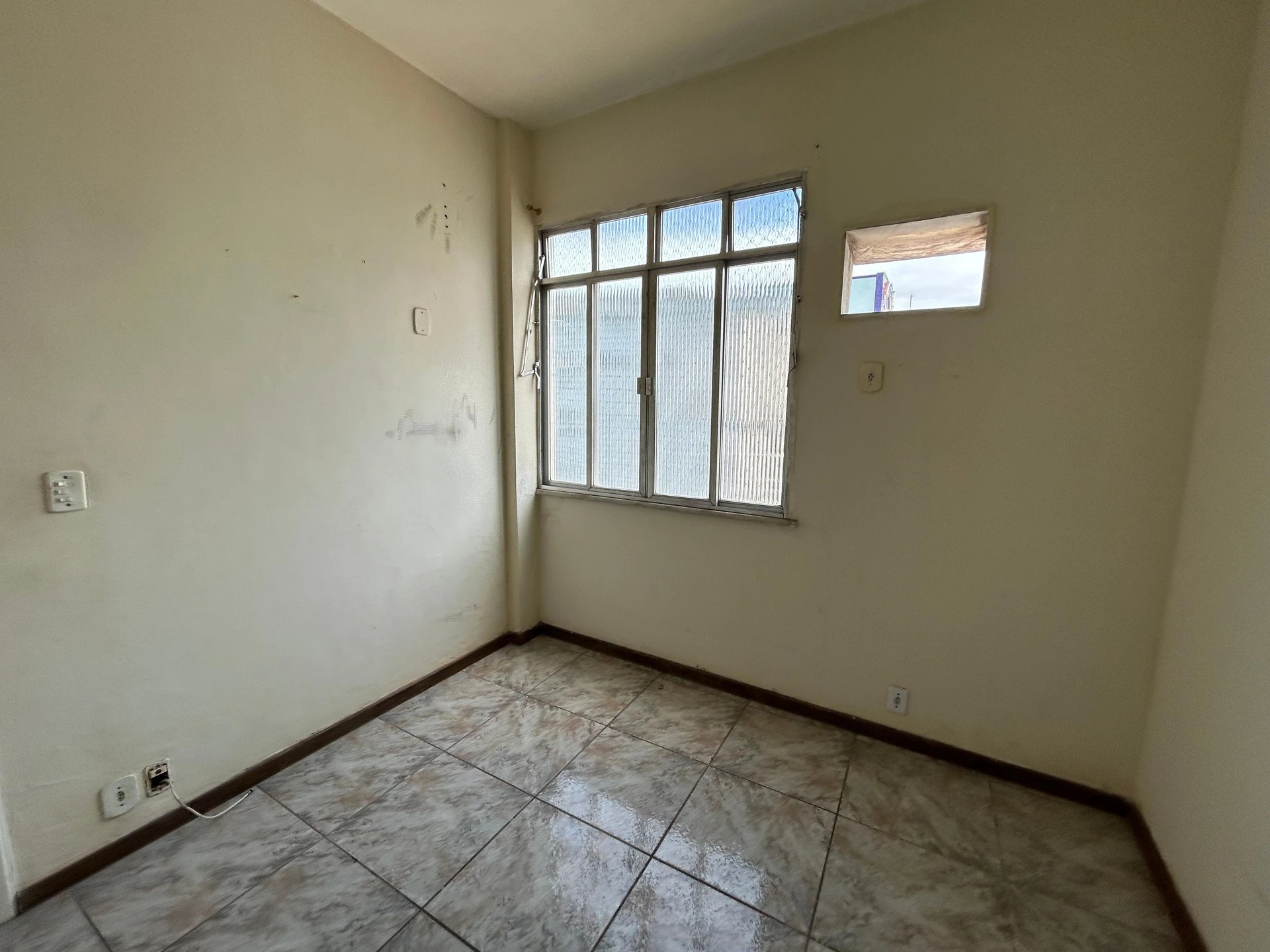 3-bedroom apartment with a walk-in closet — photo 22