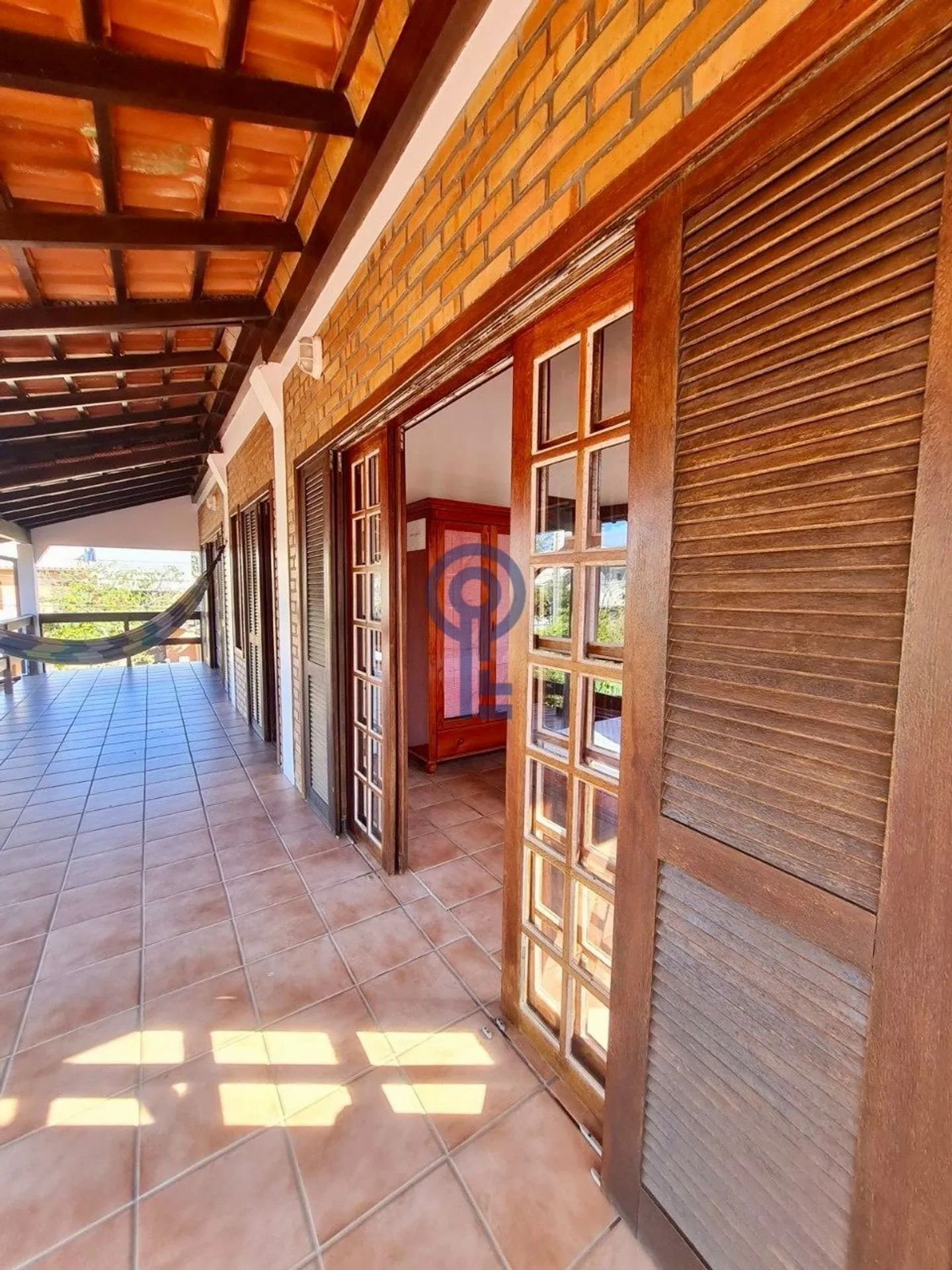 House with 2 bedrooms, both en-suite, plus private garden — photo 25