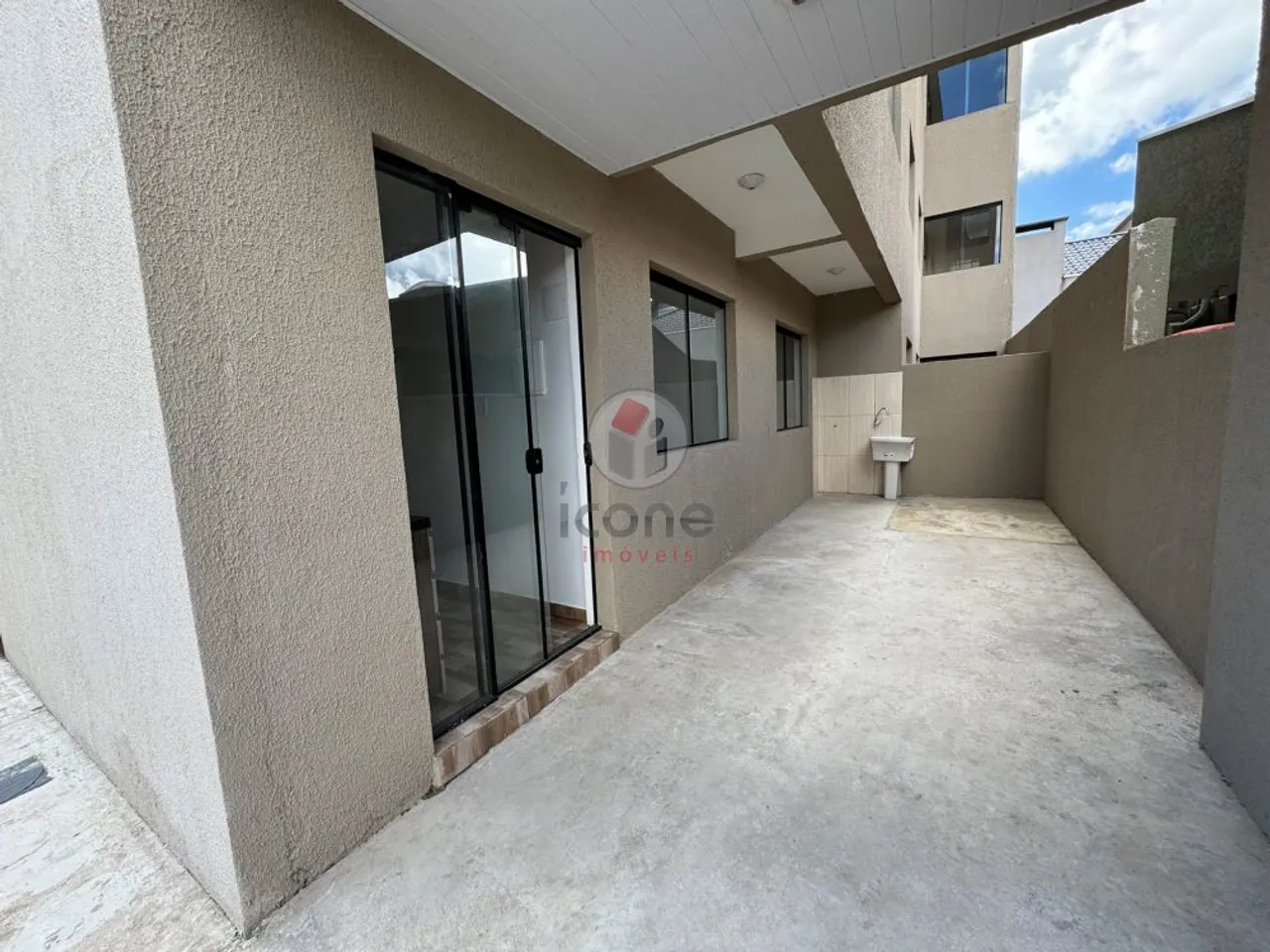 Apartamento en planta baja con cocina abierta y 2 dormitorios — photo 7