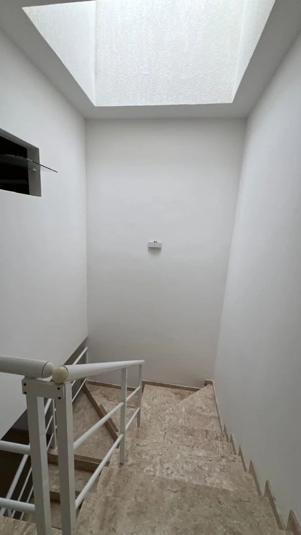 Casa com 230 m², 3 quartos e jardim privativo