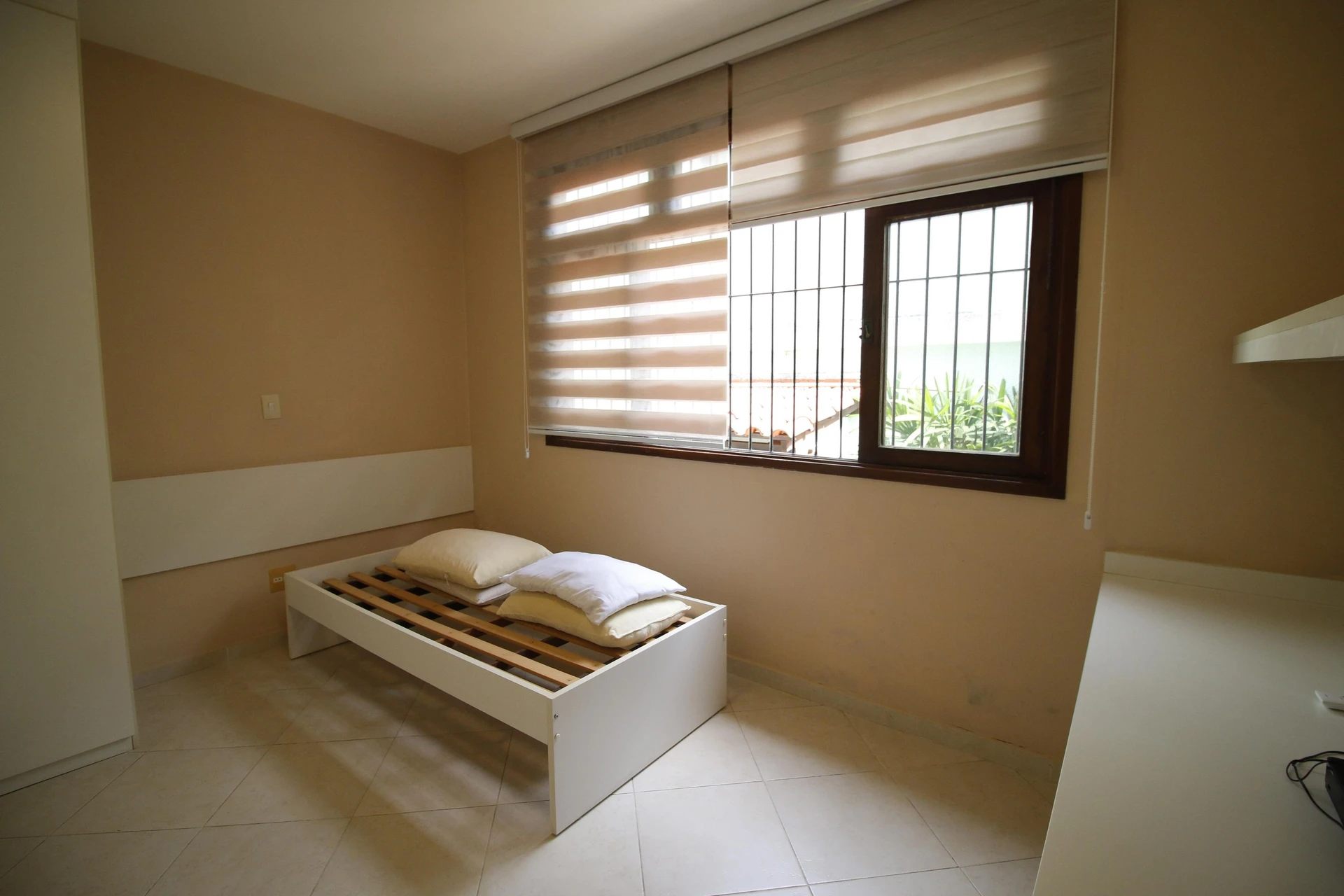 3-bedroom house with a garden — photo 31