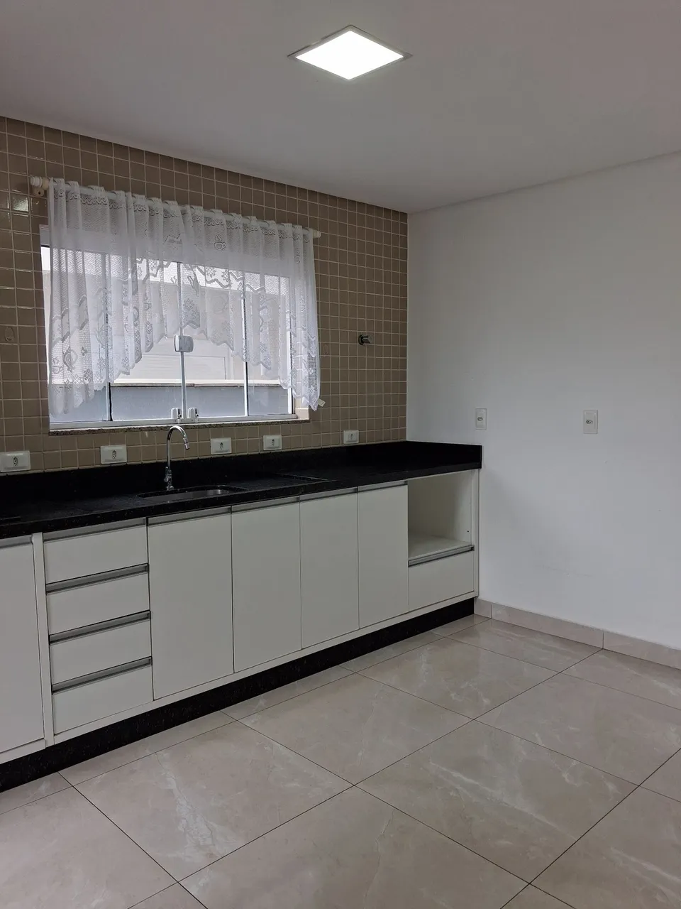 3-bedroom house, 148 m² — photo 2