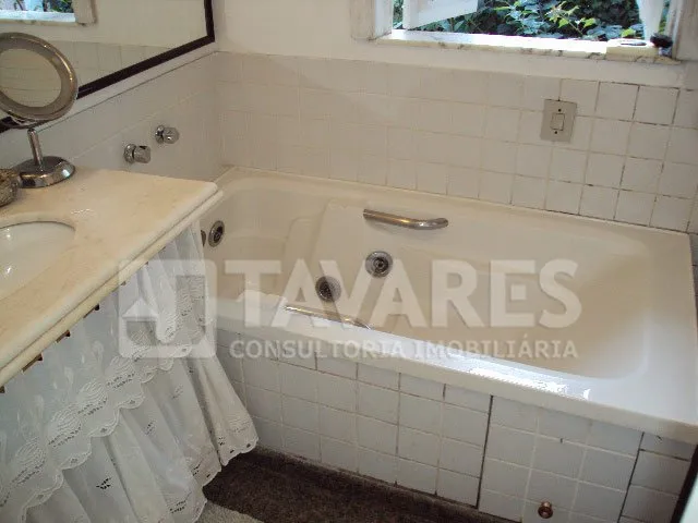 Furnished house with 5 bedrooms and 3 bathrooms — photo 25