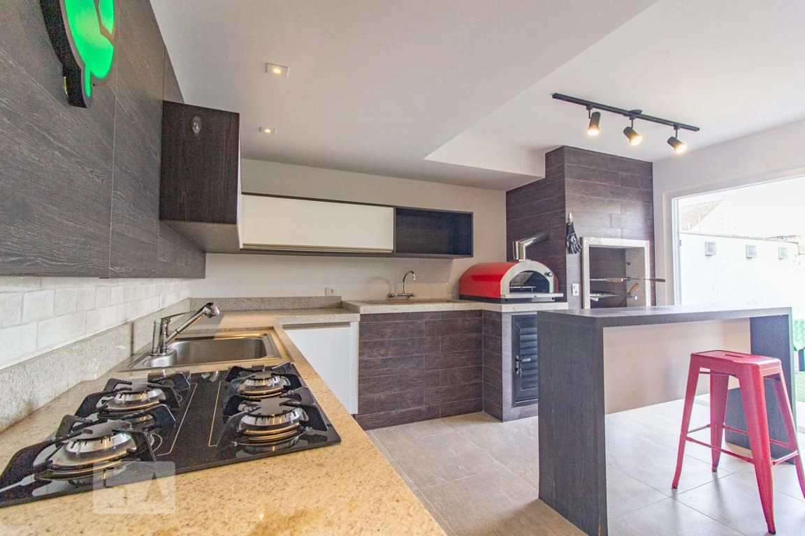 Furnished house, 220 m², with a grill on the balcony — photo 2