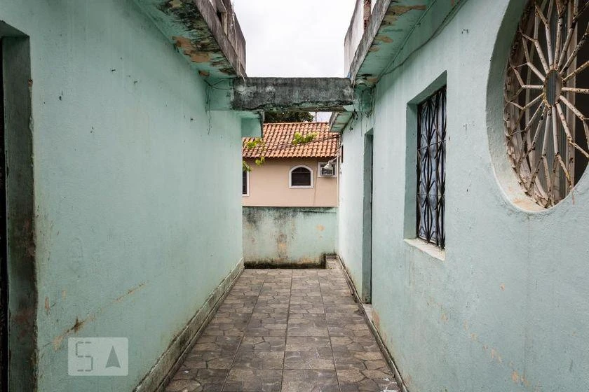 Rental house with 1 bedroom and separate kitchen