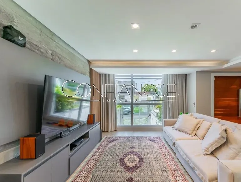 Furnished 3-bedroom house with private BBQ — photo 3