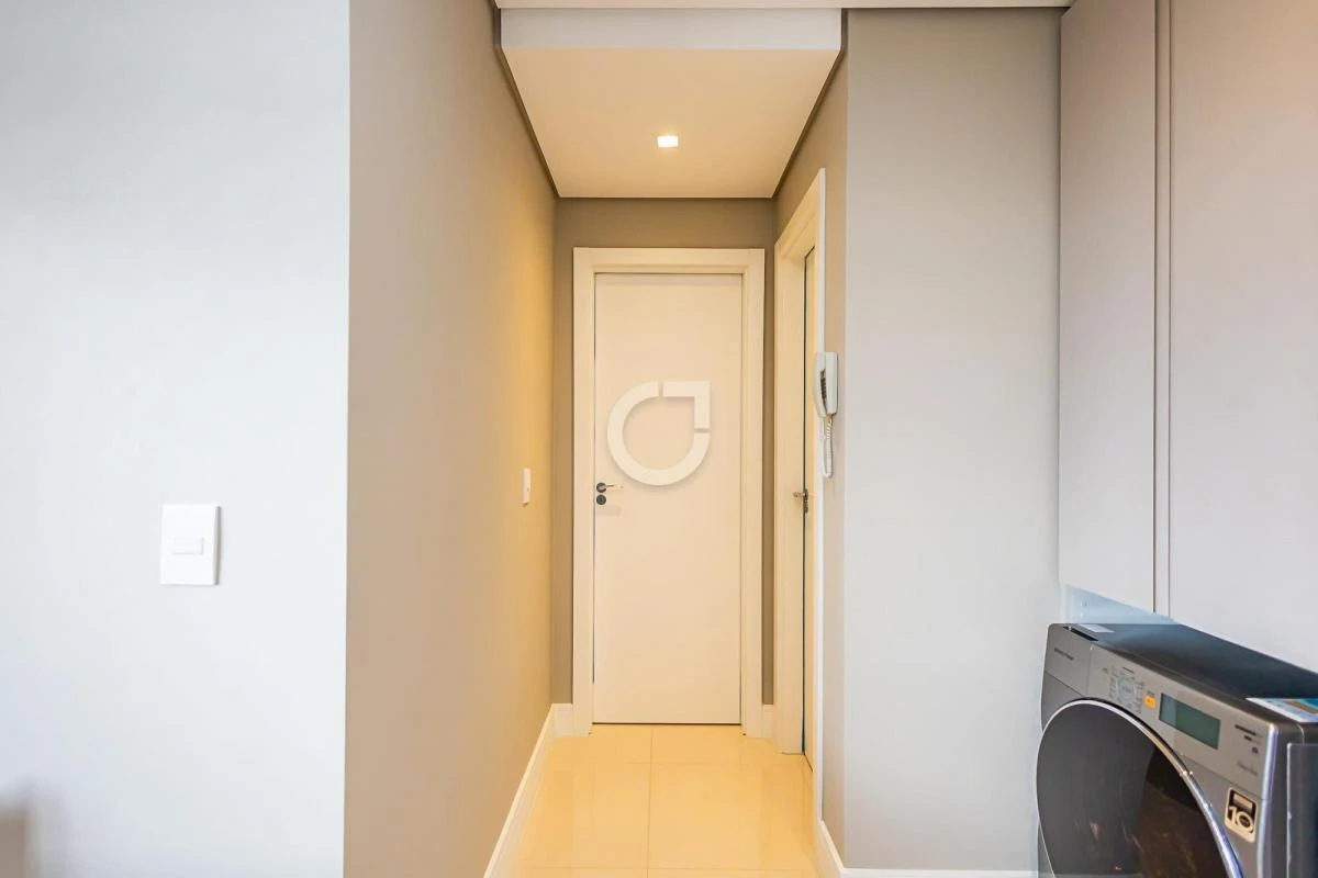 Furnished apartment with 1 en-suite bedroom — photo 3