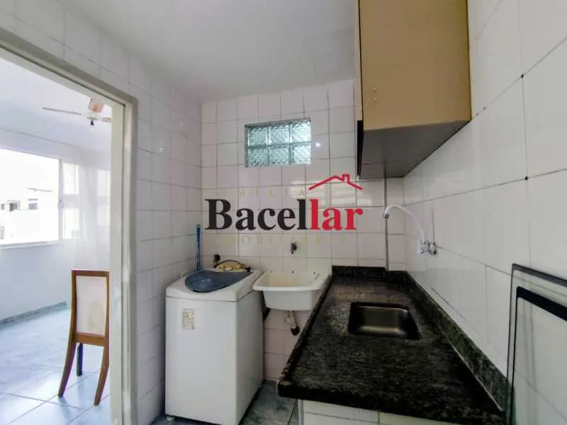 Washing machine in a one-bedroom apartment, 42 m² — photo 12
