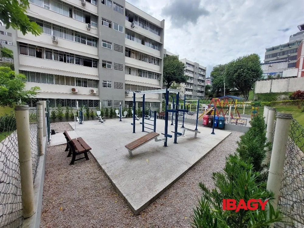 Apartamento de 69 m² con 3 dormitorios y cocina a gas — photo 16