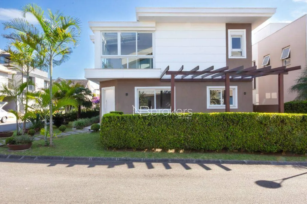Condo house with 4 bedrooms and 5 bathrooms — photo 4