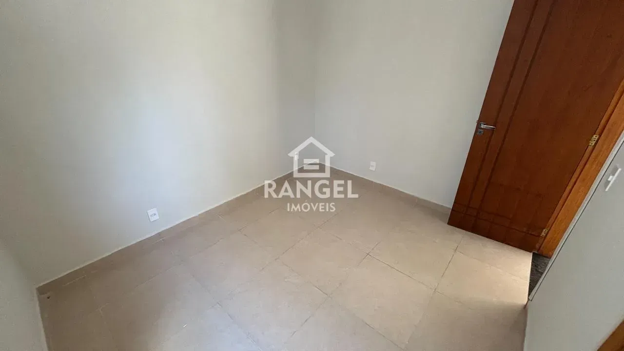 Casa linear com 3 suítes e quintal amplo — photo 10
